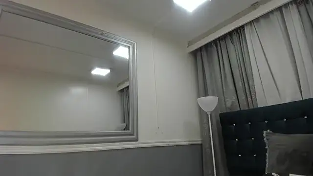 Snapshot of Oriana_Jhonson chatting on 06/02/26, 12:45 Oriana Jhonson online show from 06/02/26, 12:45
