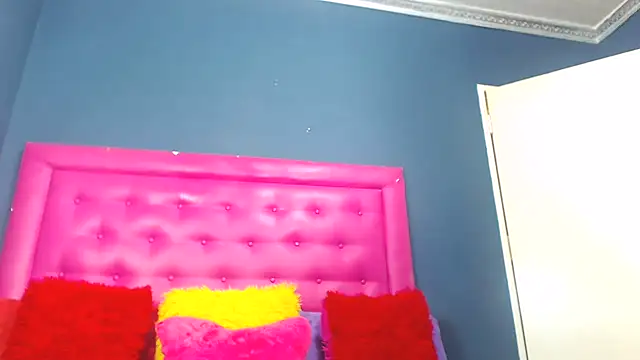 LoloQueen5 online show from 02/18/26, 11:11