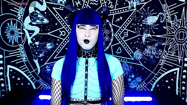 naomi satan online show from 09/23/25, 10:57