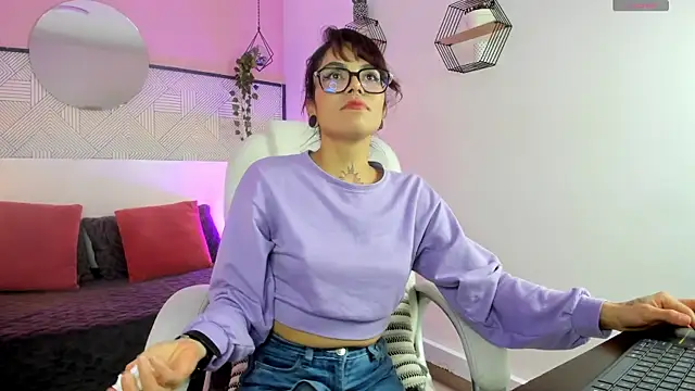 Esmeralda CO online show from 10/28/25, 12:19