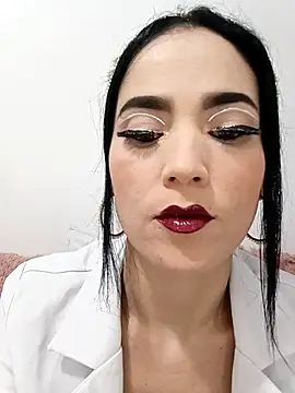 jamila zair online show from 11/21/25, 01:21