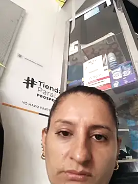 Snapshot of Titiss8921 chatting on 09/18/25, 01:13 Titiss8921 online show from 09/18/25, 01:13