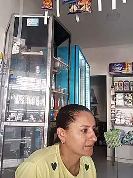 Snapshot of Titiss8921 chatting on 09/23/25, 11:57 Titiss8921 online show from 09/23/25, 11:57