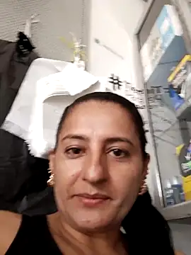 Snapshot of Titiss8921 chatting on 11/08/25, 01:44 Titiss8921 online show from 11/08/25, 01:44