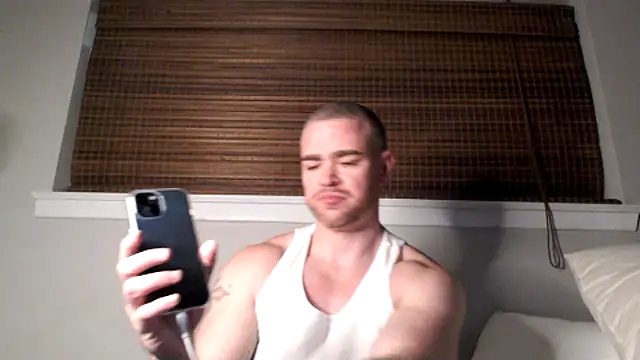 Snapshot of Dallasbest214 chatting on 11/09/25, 07:28 Dallasbest214 online show from 11/09/25, 07:28