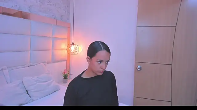 Snapshot of Salome_Smitth_1 chatting on 04/15/26, 08:09 Salome Smitth 1 online show from 04/15/26, 08:09