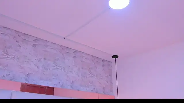 Snapshot of Salome_Smitth_1 chatting on 04/17/26, 09:18 Salome Smitth 1 online show from 04/17/26, 09:18