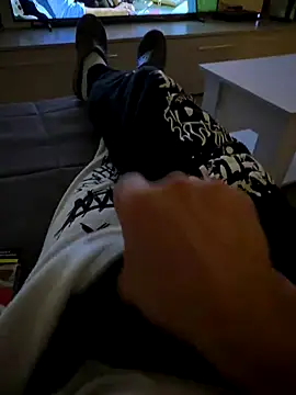 maialexte online show from 12/16/25, 08:36