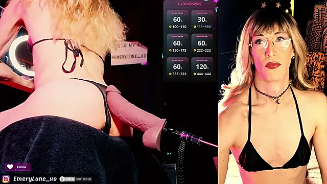 Snapshot of EmeryLune_xo chatting on 03/25/26, 02:06 EmeryLune xo online show from 03/25/26, 02:06