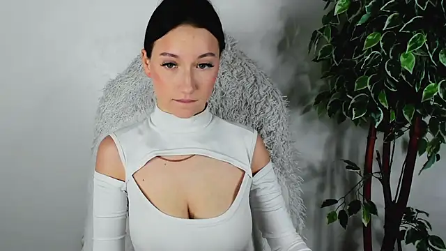 Snapshot of EileenMoores chatting on 09/21/25, 05:53 EileenMoores online show from 09/21/25, 05:53