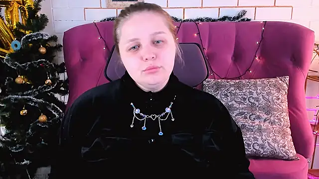 Snapshot of SladaDell chatting on 01/06/26, 09:13 SladaDell online show from 01/06/26, 09:13