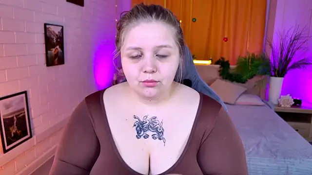 Snapshot of SladaDell chatting on 01/10/26, 09:11 SladaDell online show from 01/10/26, 09:11