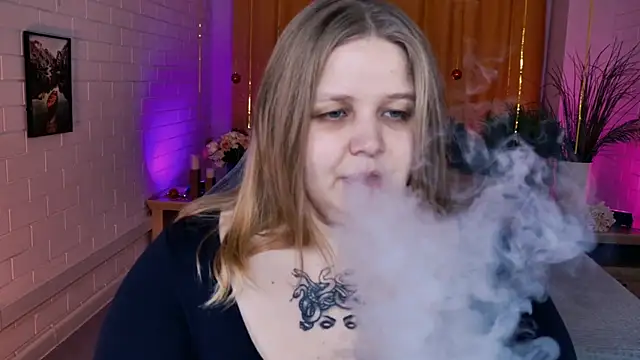 Snapshot of SladaDell chatting on 01/11/26, 09:14 SladaDell online show from 01/11/26, 09:14