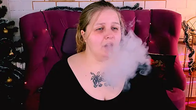 Snapshot of SladaDell chatting on 01/13/26, 01:16 SladaDell online show from 01/13/26, 01:16