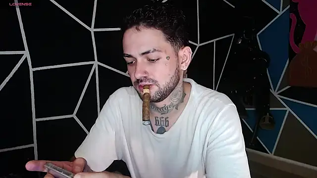 nicolastorres99 online show from 10/27/25, 02:26