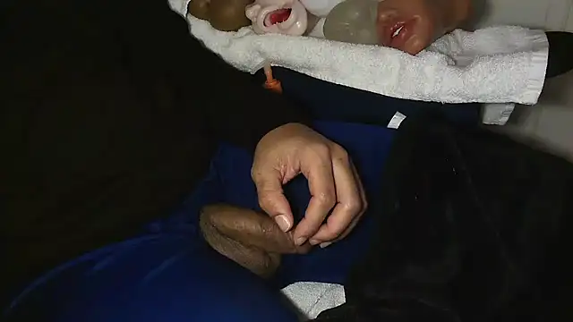 Snapshot of GRiZZLYBONE chatting on 02/11/26, 07:13 GRiZZLYBONE online show from 02/11/26, 07:13