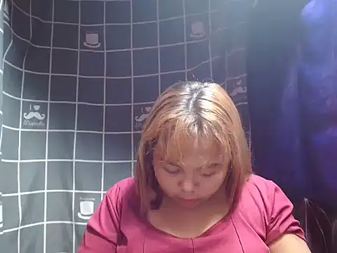 Snapshot of Hajaima chatting on 11/14/25, 02:38 Hajaima online show from 11/14/25, 02:38