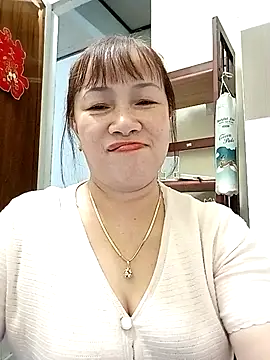 Snapshot of Baby-ladysweets20 chatting on 09/18/25, 11:23 Baby-ladysweets20 online show from 09/18/25, 11:23