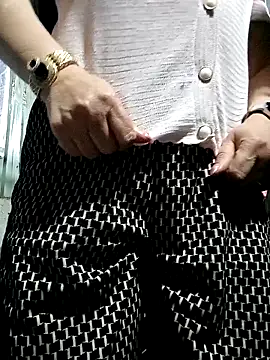 Snapshot of Baby-ladysweets20 chatting on 09/22/25, 07:21 Baby-ladysweets20 online show from 09/22/25, 07:21