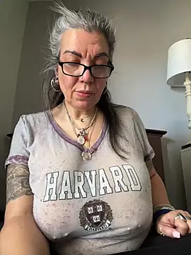 dieseldame1313 online show from 01/25/25, 06:35