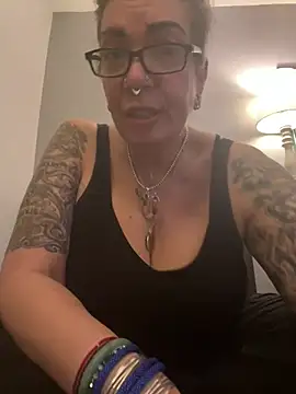 dieseldame1313 online show from 01/31/25, 03:30