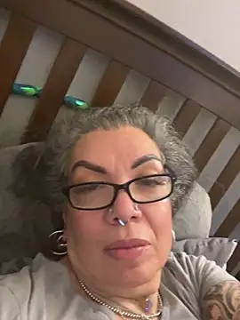 dieseldame1313 online show from 02/12/25, 05:26