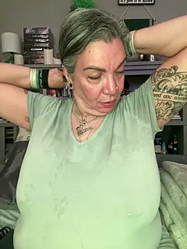 dieseldame1313 online show from 06/24/26, 03:27