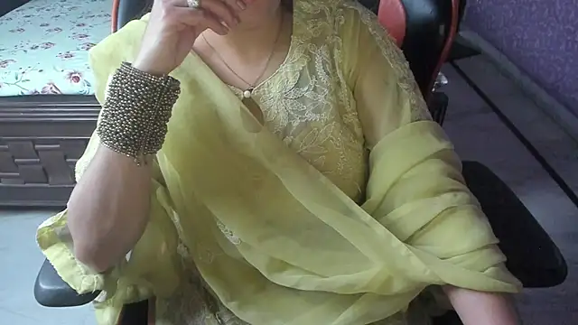 ShylaGill online show from 12/02/25, 10:53