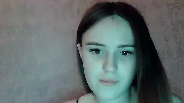 SweetLoraa online show from 02/15/26, 04:36