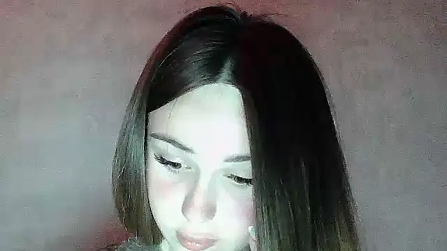SweetLoraa online show from 04/25/26, 07:44