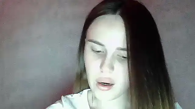 SweetLoraa online show from 06/08/26, 07:47