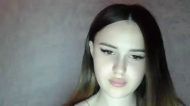 SweetLoraa online show from 06/18/26, 03:49