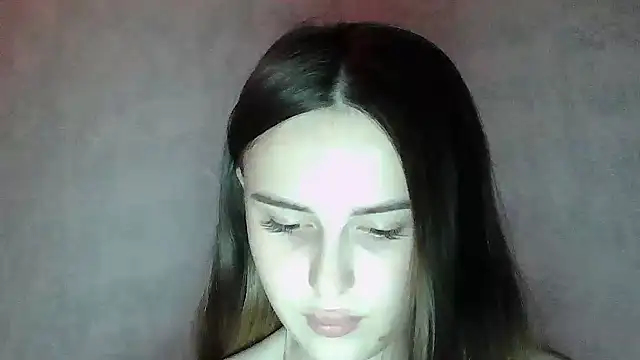 SweetLoraa online show from 06/24/26, 09:58