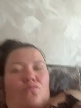 SunnyLeila2101 online show from 05/05/26, 04:26