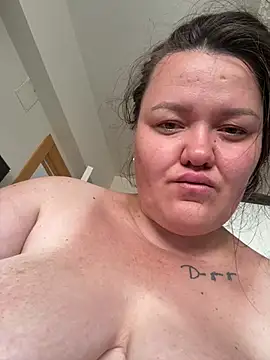 SunnyLeila2101 online show from 06/21/26, 11:46