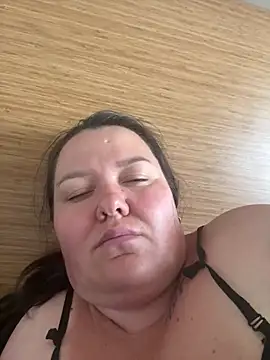 SunnyLeila2101 online show from 06/23/26, 12:36