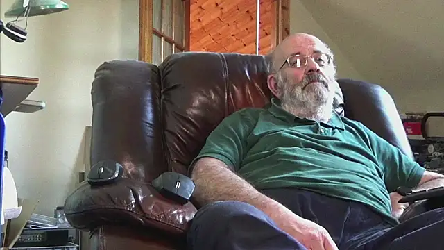 janzer13 online show from 11/29/25, 02:20