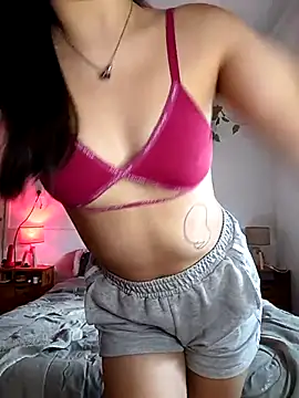 Snapshot of Maia_0 chatting on 04/11/26, 06:34 Maia 0 online show from 04/11/26, 06:34