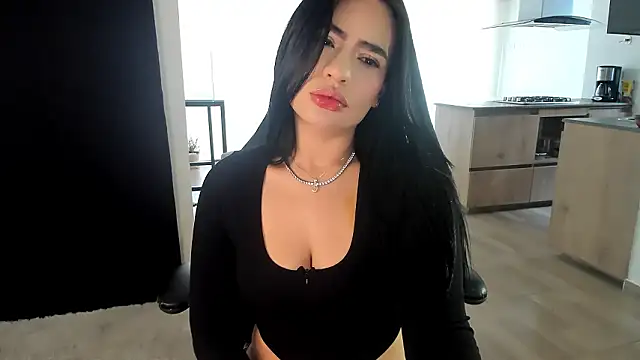 Snapshot of your_babydoll_ chatting on 01/15/26, 01:26 your babydoll online show from 01/15/26, 01:26