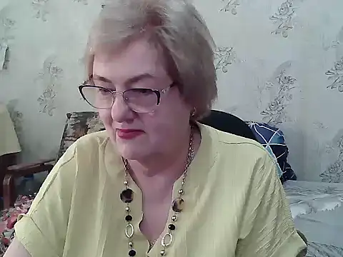 Snapshot of Renata62011 chatting on 06/21/26, 12:08 Renata62011 online show from 06/21/26, 12:08