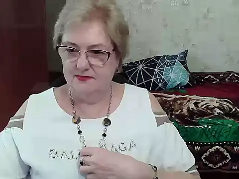 Snapshot of Renata62011 chatting on 06/26/26, 12:42 Renata62011 online show from 06/26/26, 12:42
