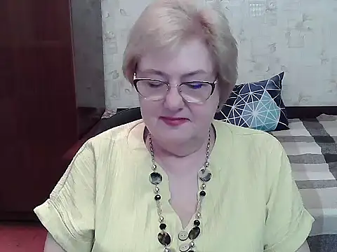 Snapshot of Renata62011 chatting on 06/27/26, 01:50 Renata62011 online show from 06/27/26, 01:50