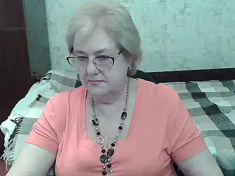 Snapshot of Renata62011 chatting on 07/06/26, 12:24 Renata62011 online show from 07/06/26, 12:24