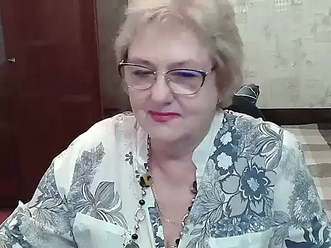 Snapshot of Renata62011 chatting on 07/15/26, 12:43 Renata62011 online show from 07/15/26, 12:43
