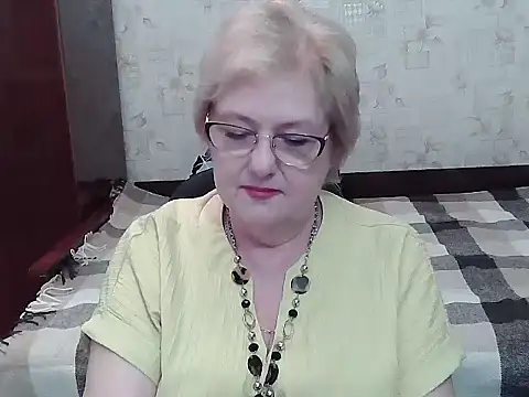 Snapshot of Renata62011 chatting on 07/24/26, 12:47 Renata62011 online show from 07/24/26, 12:47