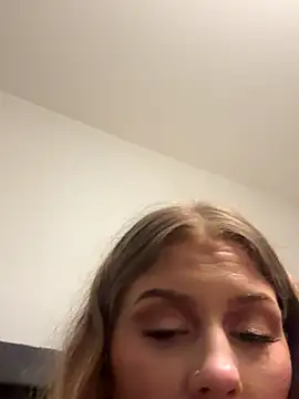 Snapshot of shokatt666 chatting on 12/15/25, 09:19 shokatt666 online show from 12/15/25, 09:19