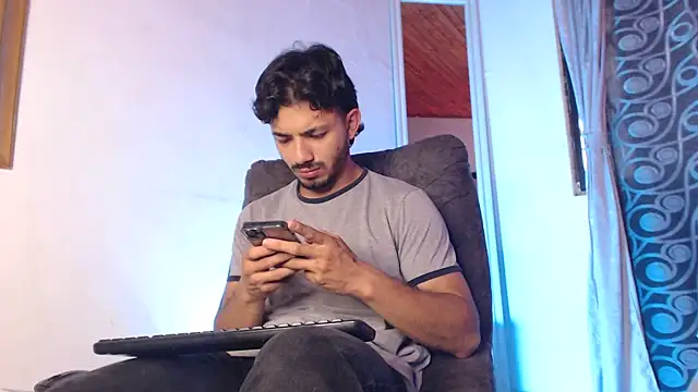ArturoCardona  online show from 05/20/26, 10:05