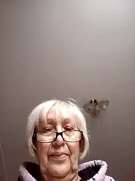 Anatolia5961 online show from 12/04/25, 06:23