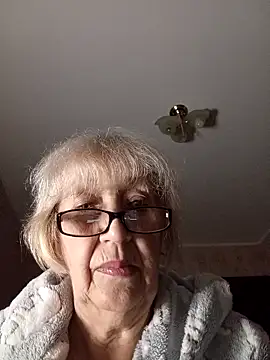 Anatolia5961 online show from 12/19/25, 03:02