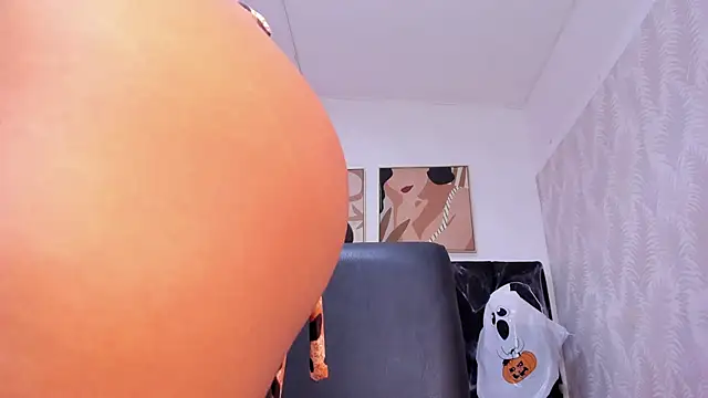 kaylaadams7 online show from 10/29/25, 11:45